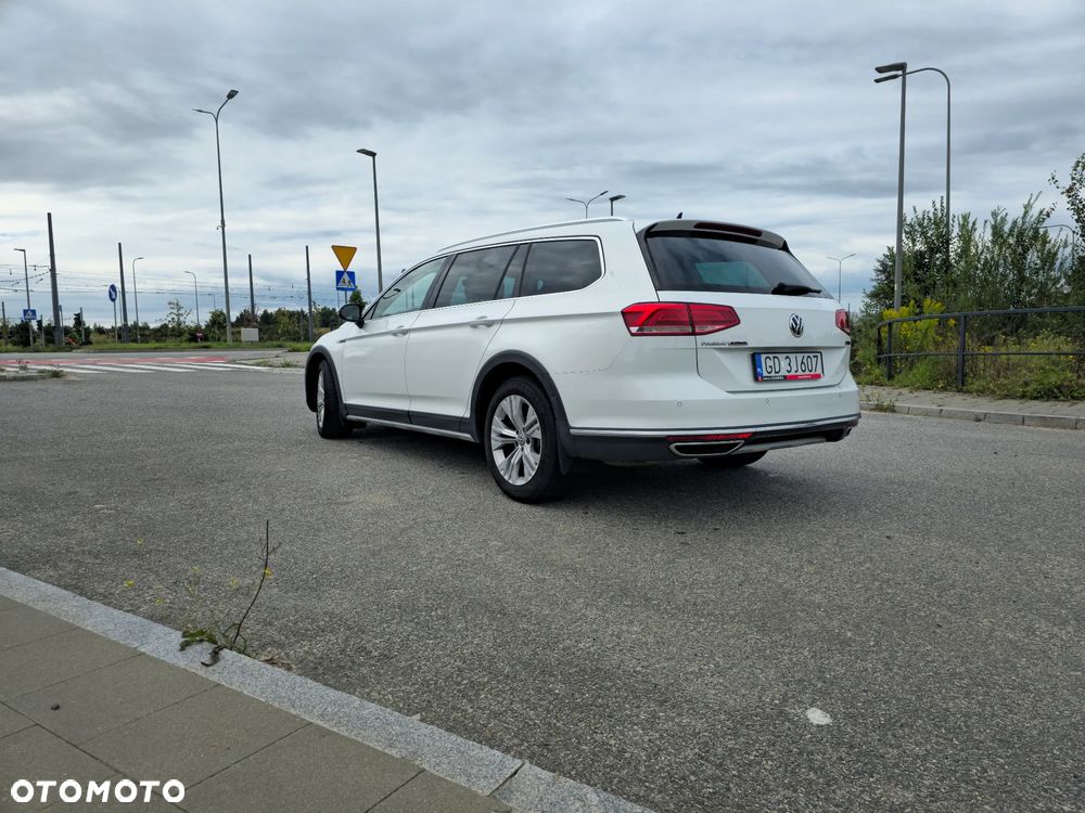 Volkswagen Passat 2.0 TDI BMT 4Mot Highline DSG - 4