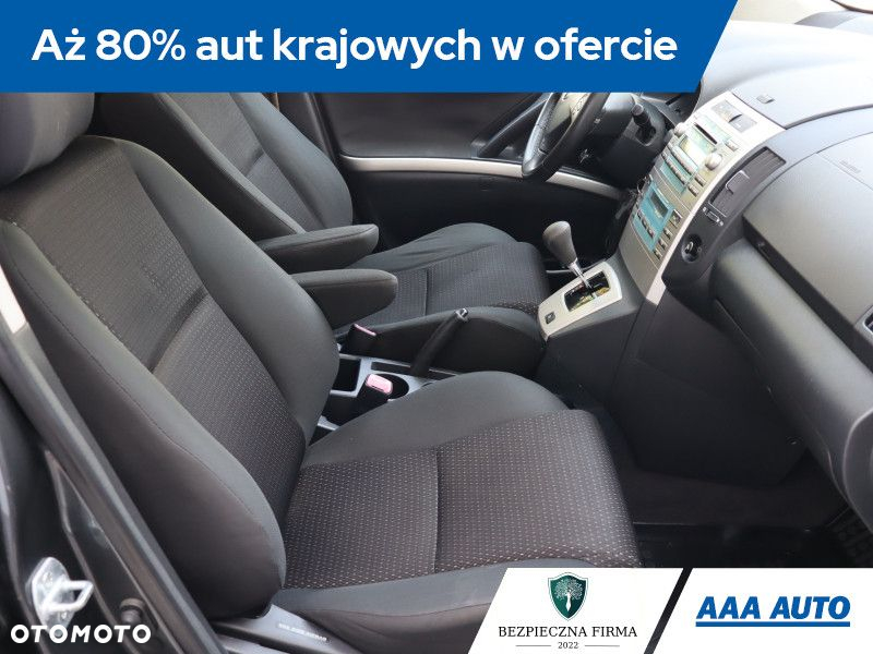 Toyota Corolla Verso - 10