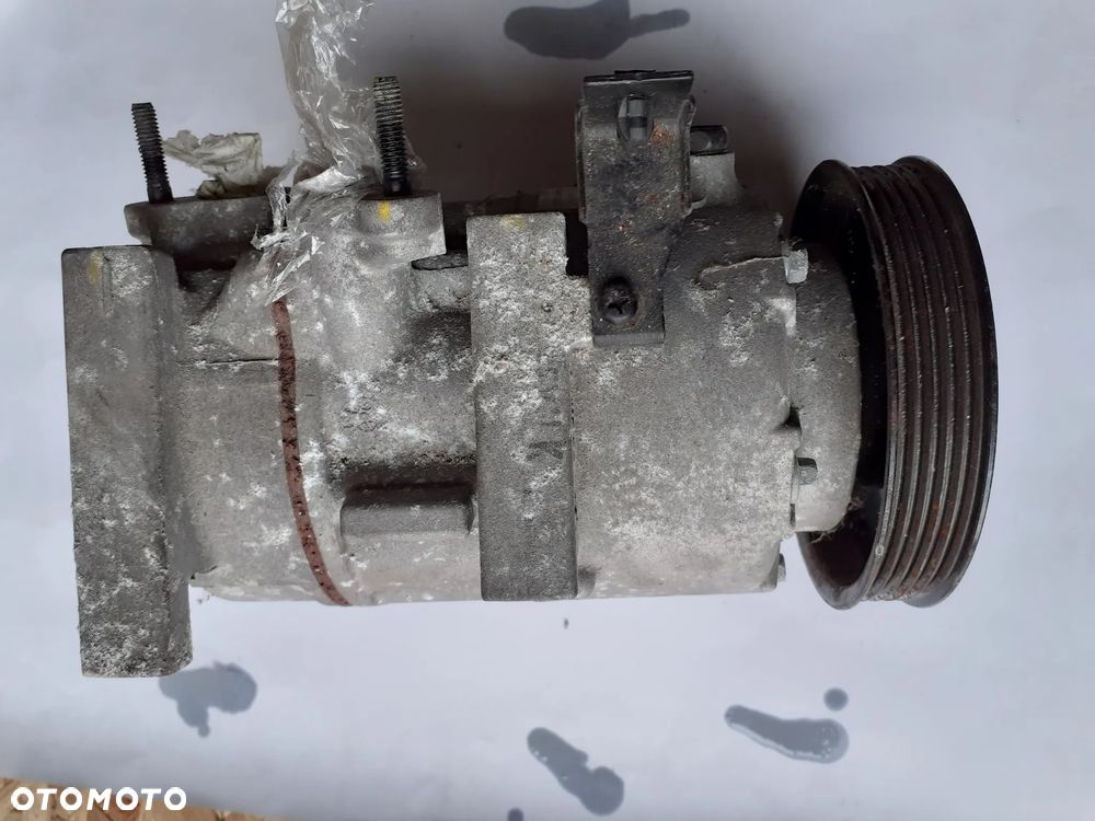 12105 Sprężarka klimatyzacji Hyundai Tucson III 15-20 1.7 CRDI - 3