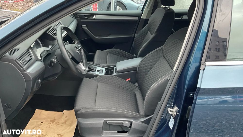 Skoda Superb 2.0 TDI DSG Ambition - 17