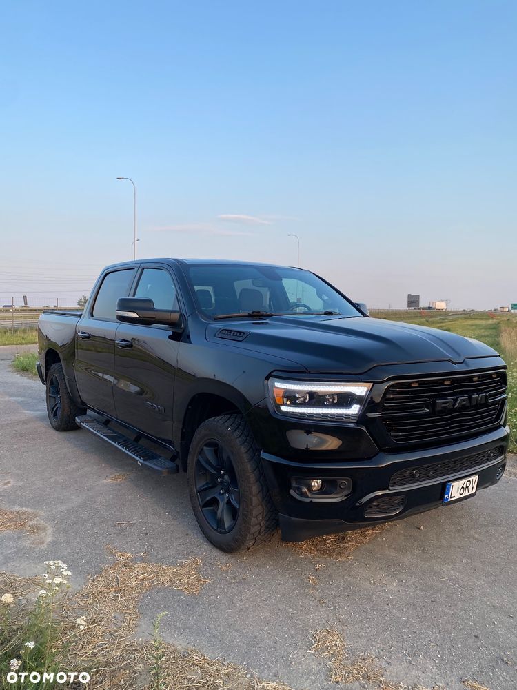 RAM 1500 5.7 Crew Cab Bighorn - 12