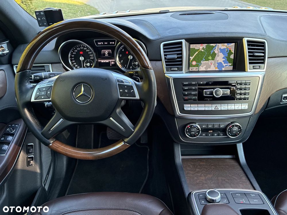 Mercedes-Benz GL - 18