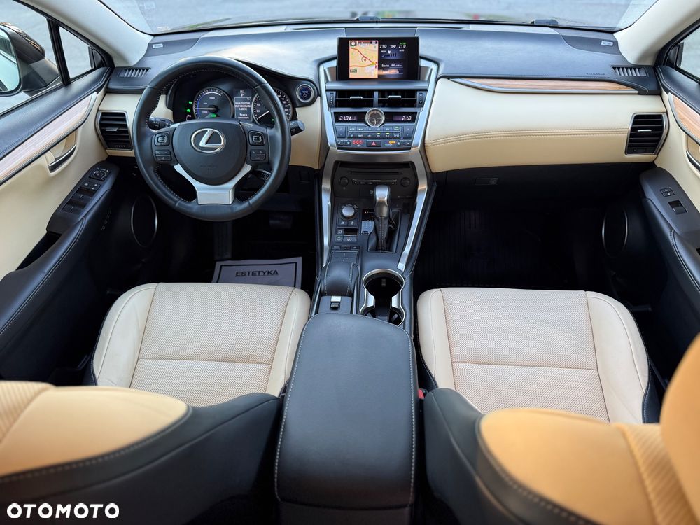 Lexus NX 300h Prestige AWD - 21