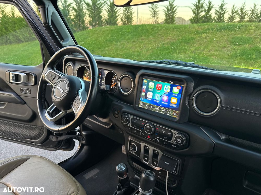 Jeep Wrangler - 9
