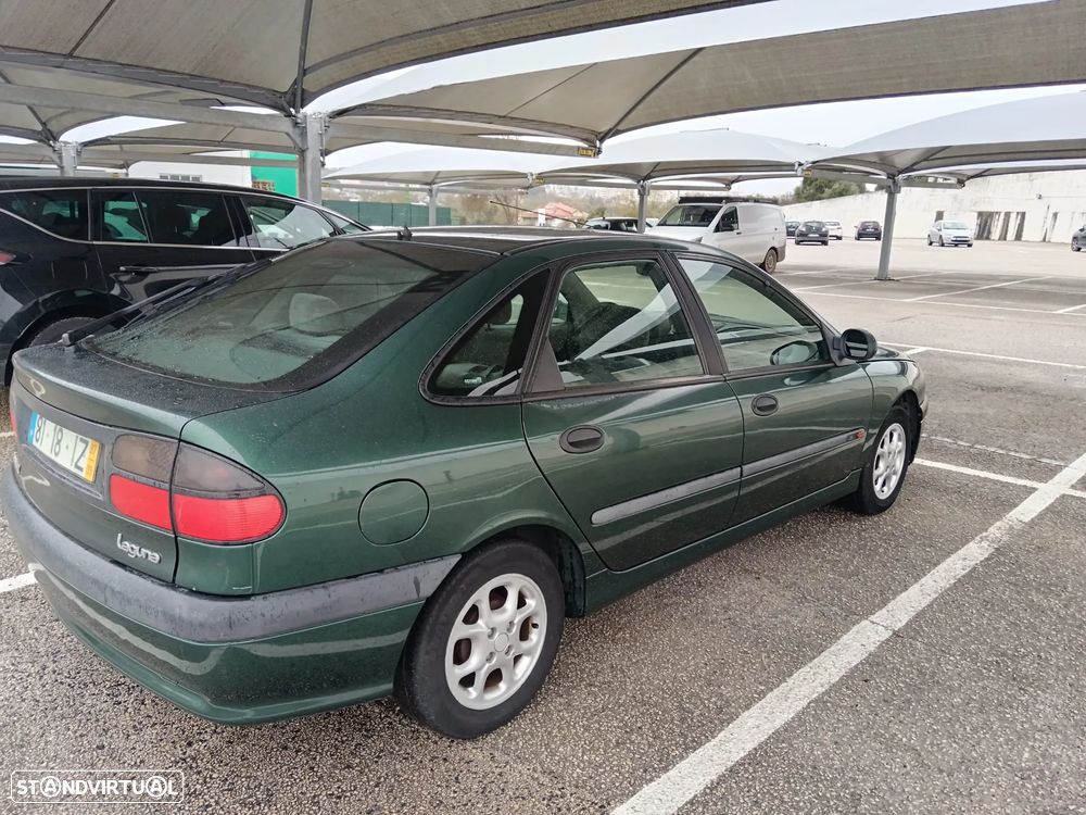 Renault Laguna 1.8 RXE - 11