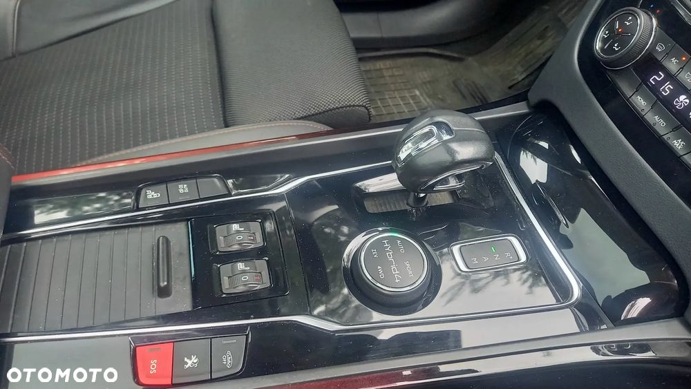 Peugeot 508 RXH Hybrid4 - 36