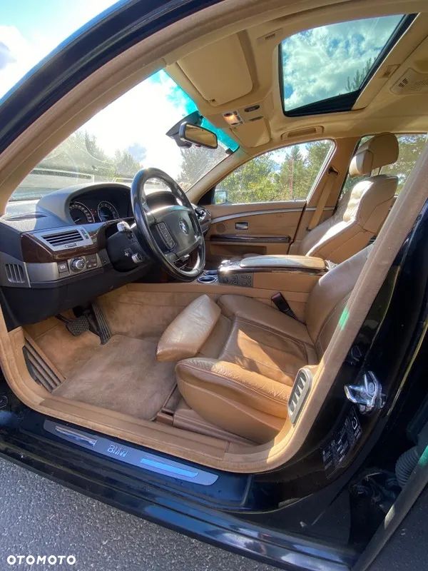 BMW Seria 7 740i L - 9