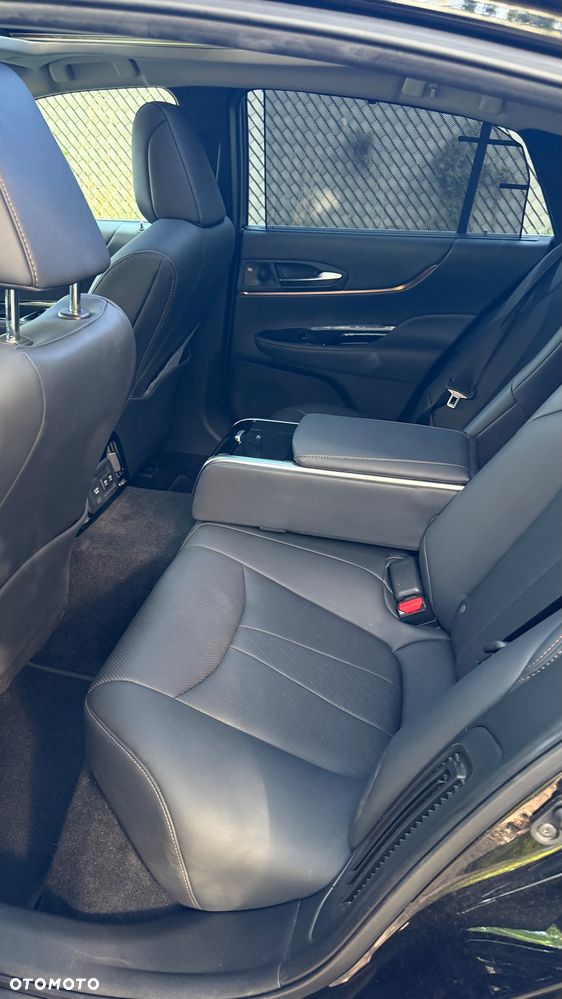 Toyota Mirai Luxury - 12