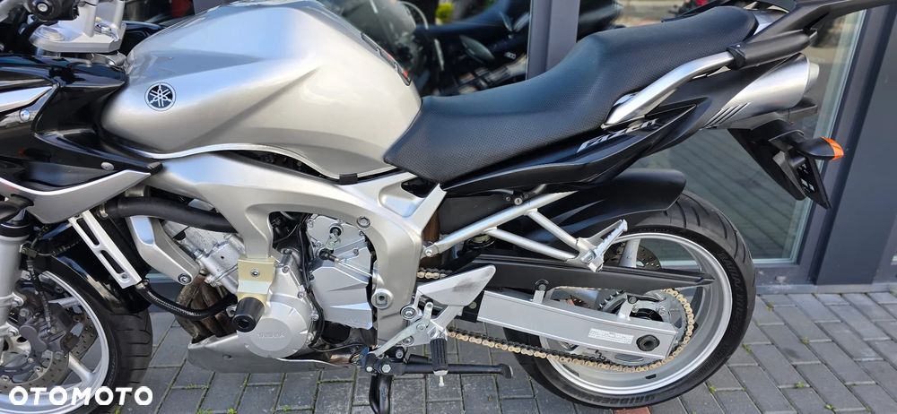 Yamaha FZ6 - 38