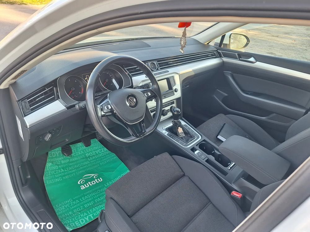 Volkswagen Passat 1.6 TDI (BlueMotion Technology) Trendline - 10