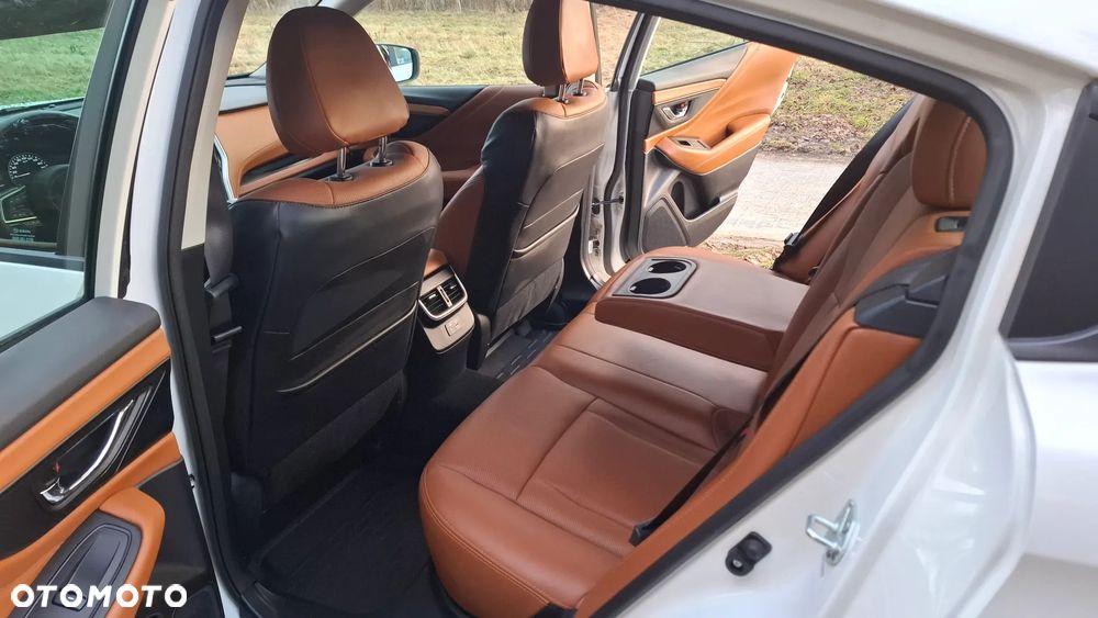 Subaru Legacy - 16