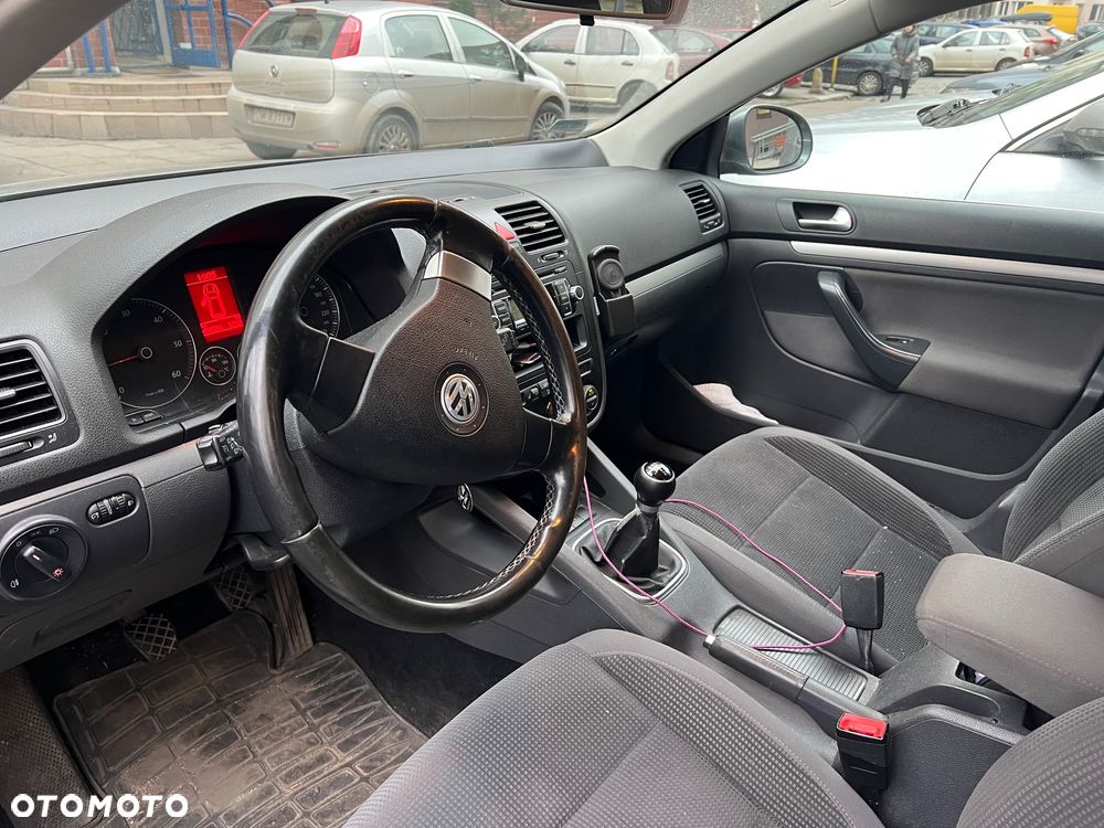 Volkswagen Golf 1.9 TDI DPF Comfortline BlueMotion - 10