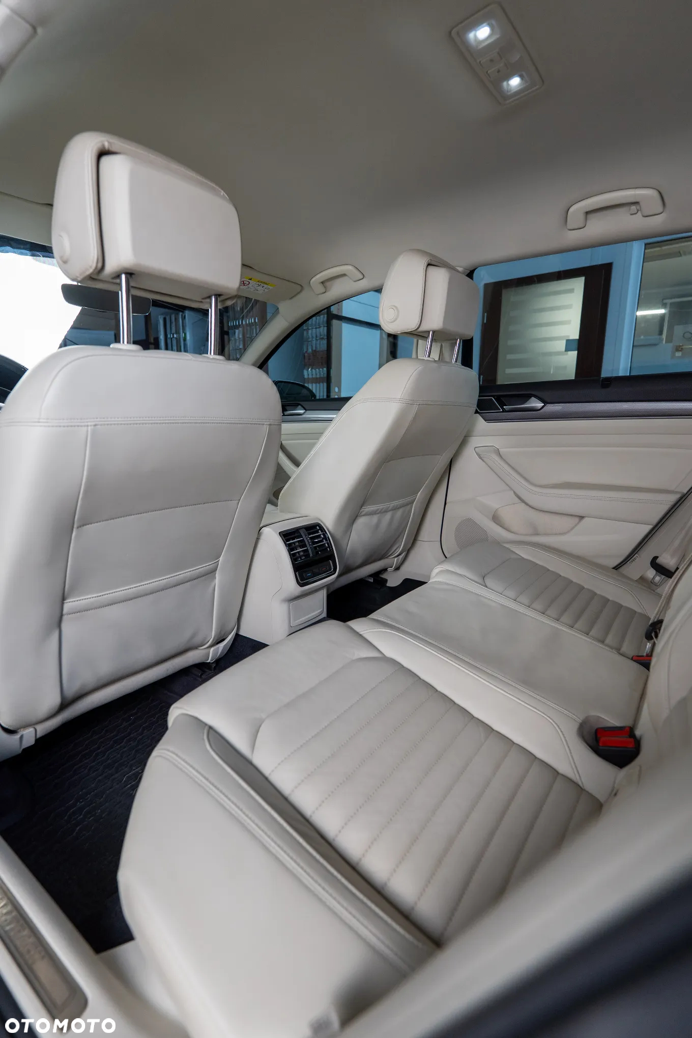 Volkswagen Passat Alltrack 2.0 TDI Bi-Turbo SCR 4Mot DSG - 9