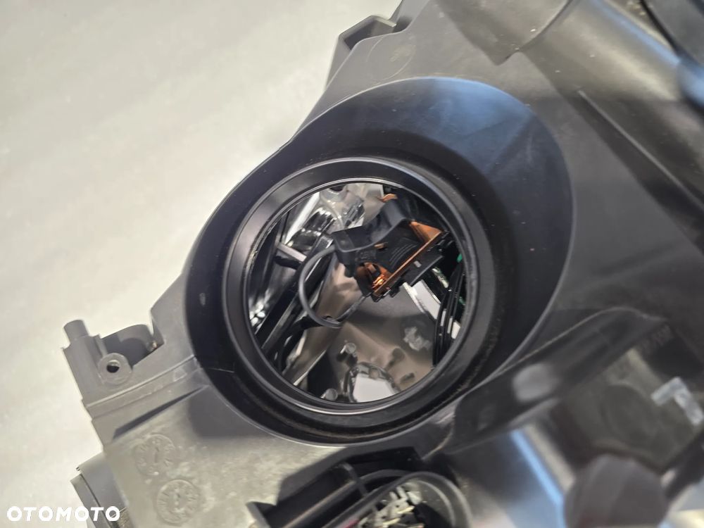 FORD FOCUS MK3 III LIFT 14- PRAWY XENON JASNY PRAWA LAMPA PRZEDNIA PRZÓD , NR F1EB-13D154-AB , NR AUKCJI LPP246 - 23