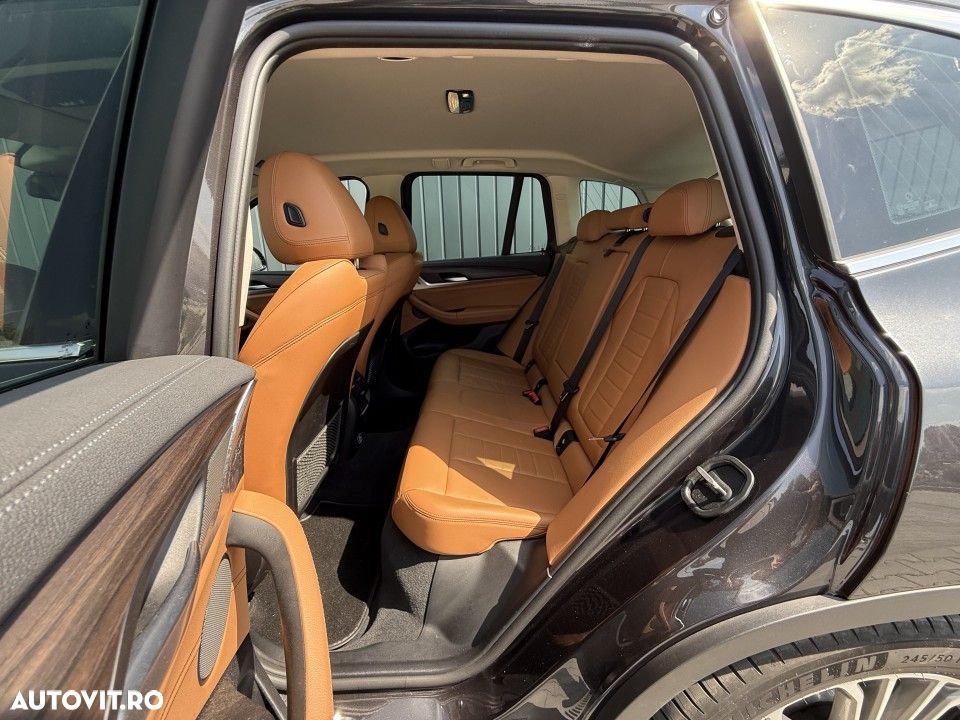 BMW X3 xDrive30e AT PHEV - 13