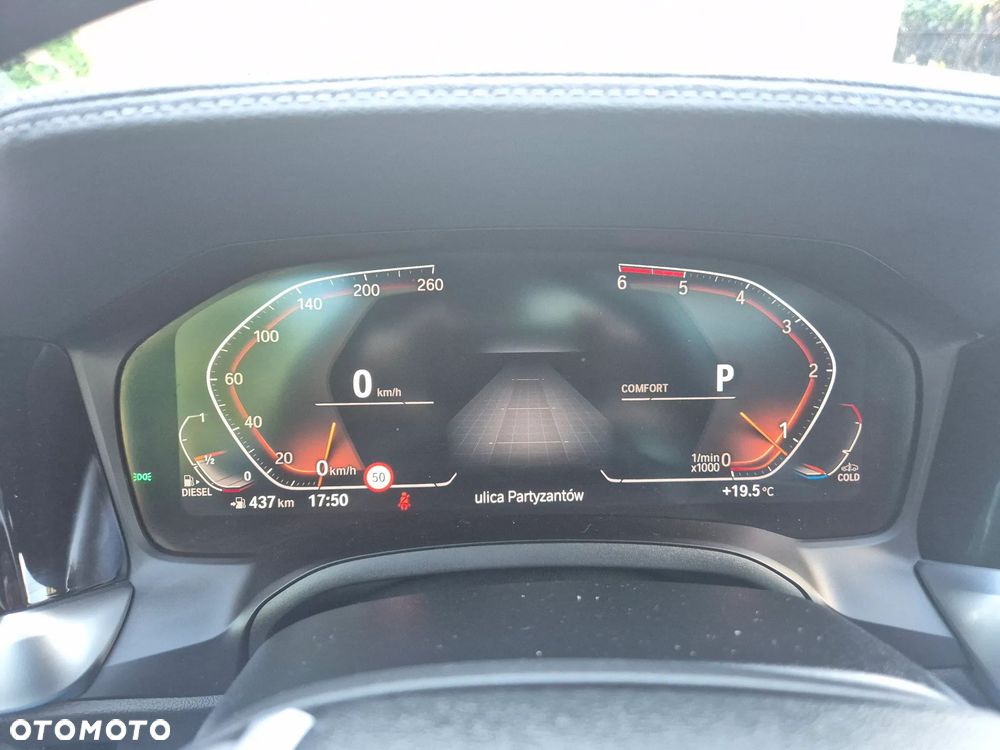 BMW Seria 3 320d MHEV Luxury Line - 31