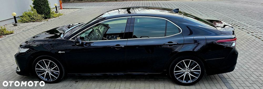 Toyota Camry 2.5 Hybrid Executive CVT - 3