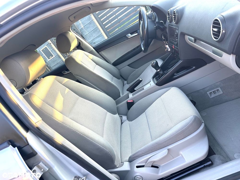 Audi A3 Sportback - 18