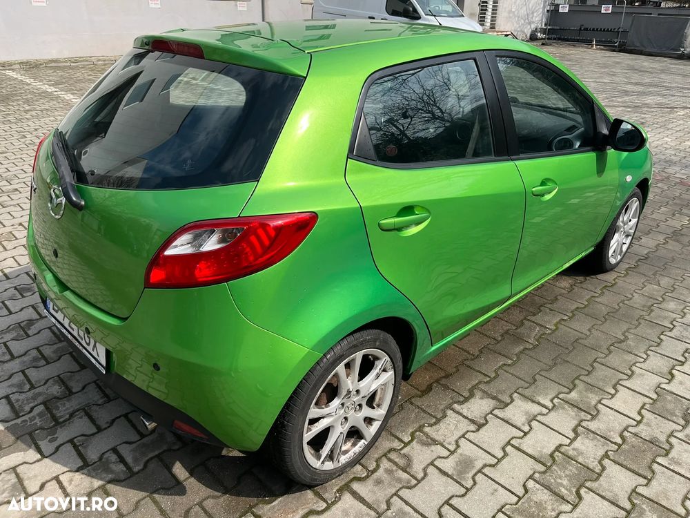 Mazda 2 - 8