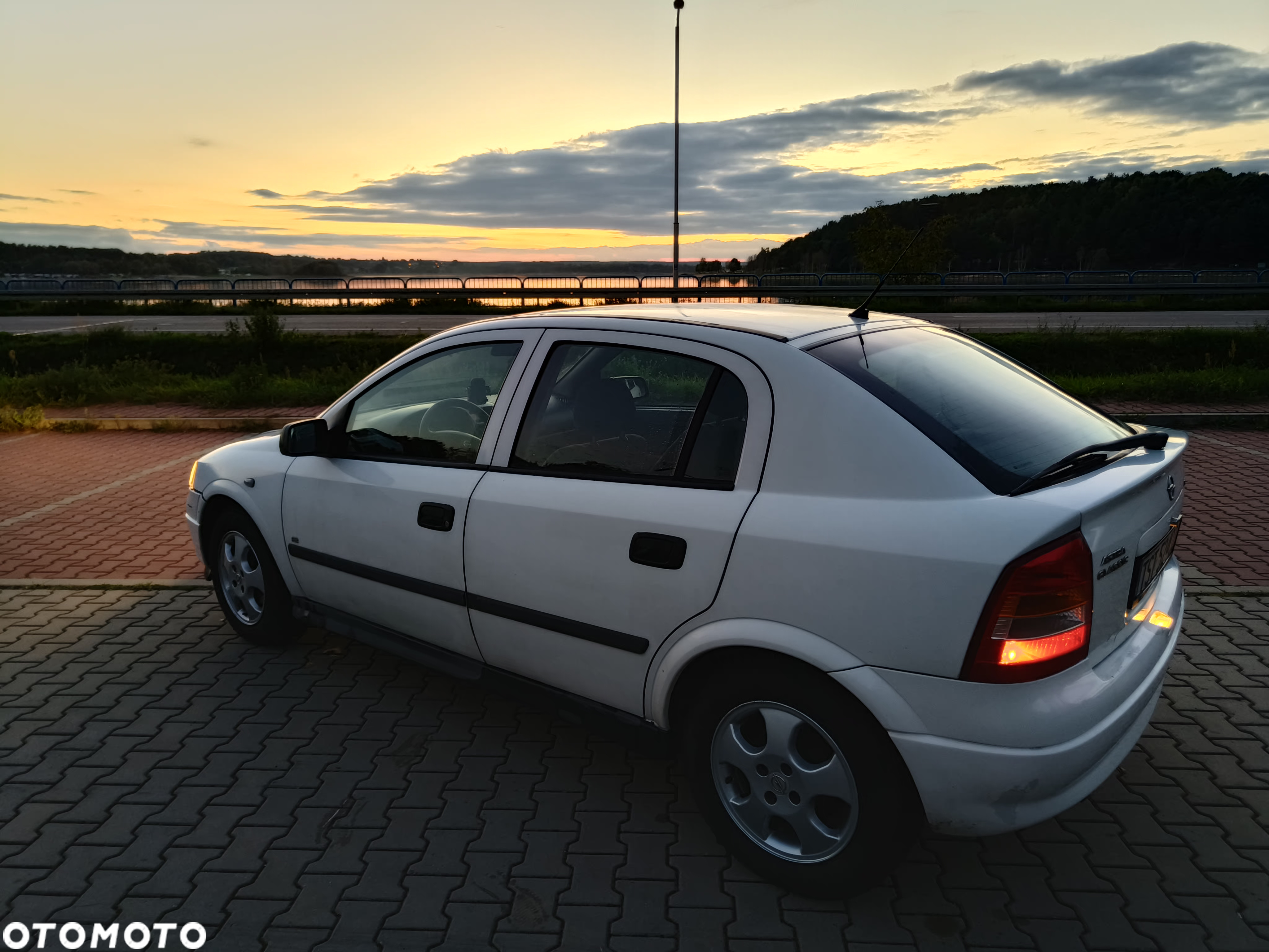 Opel Astra II 1.4 Start - 4