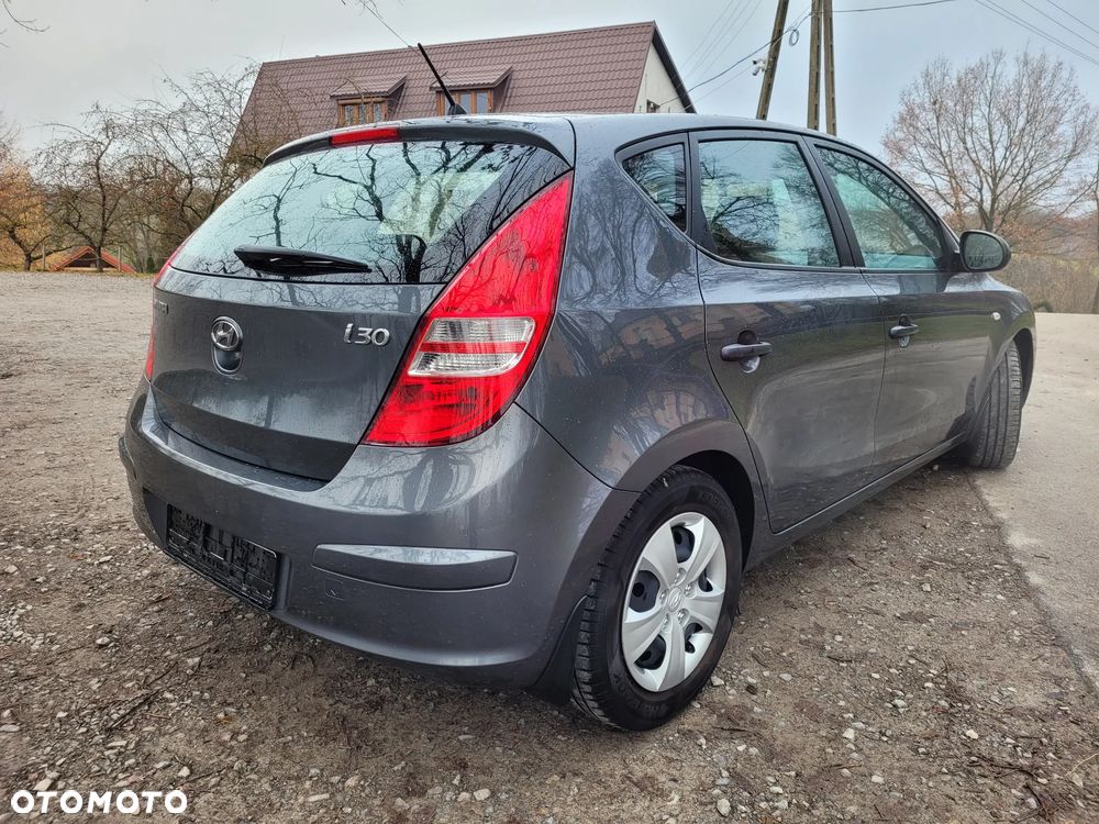 Hyundai i30 1.4 Base - 3