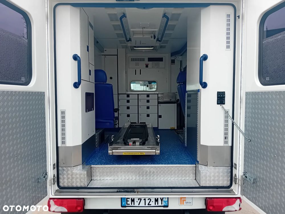 Mercedes-Benz Sprinter karetka - 9