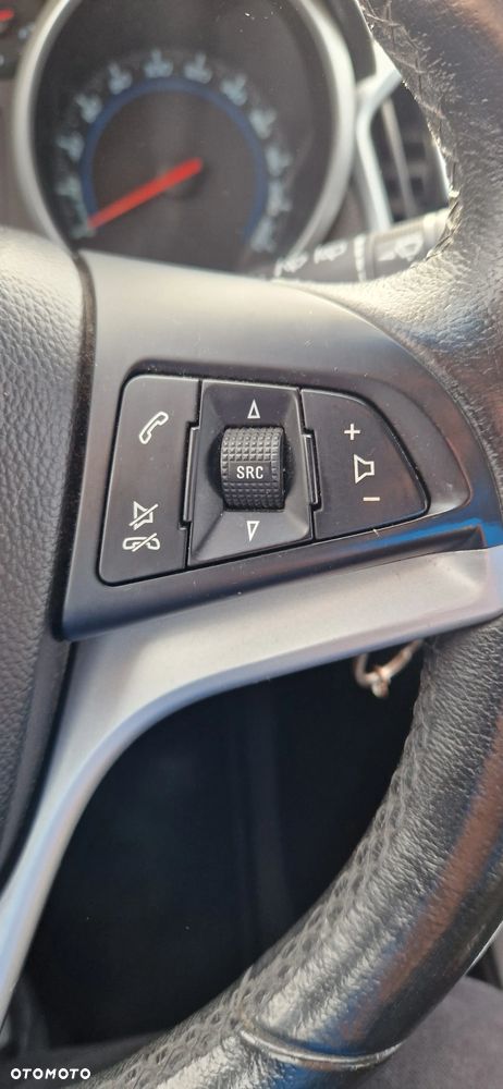 Chevrolet Cruze 1.6 LS - 13