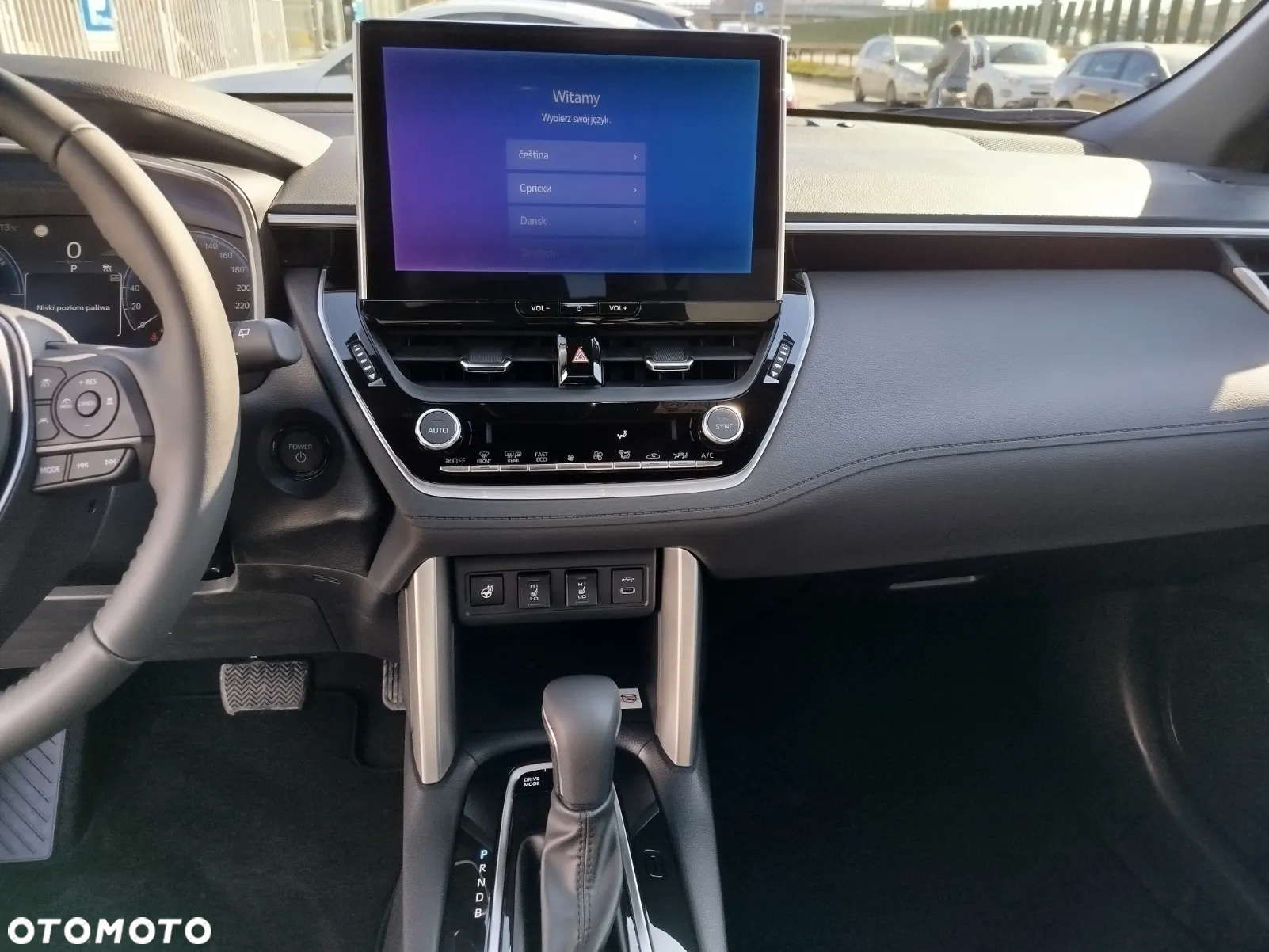 Toyota Corolla Cross 2.0 Hybrid Style - 12