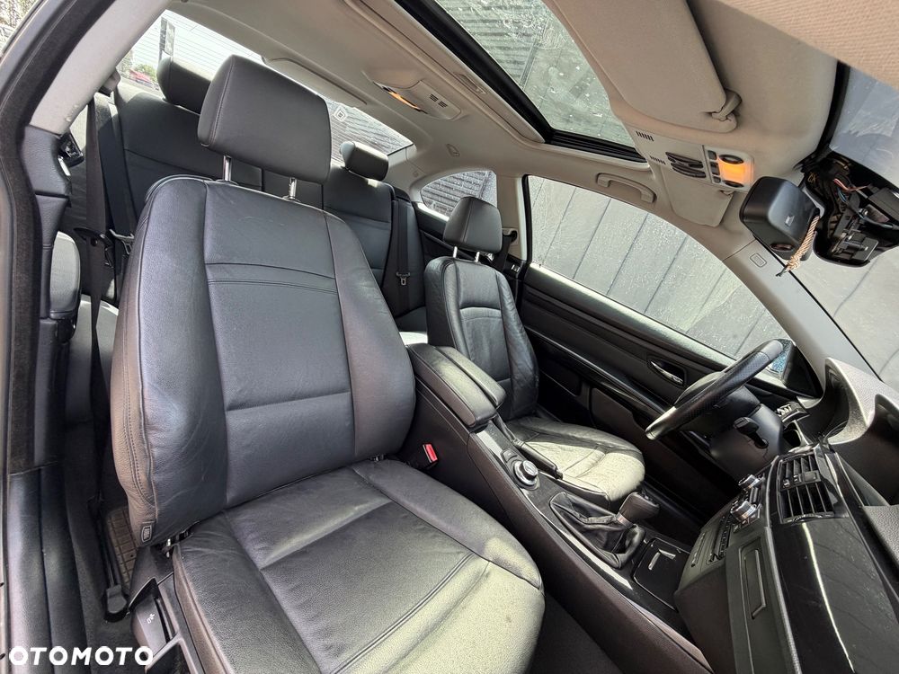 BMW Seria 3 320d - 8