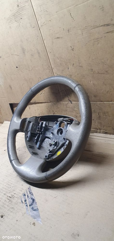 Kierownica jasna skóra oryginał Renault Scenic II 8200106306 8200282593 - 5