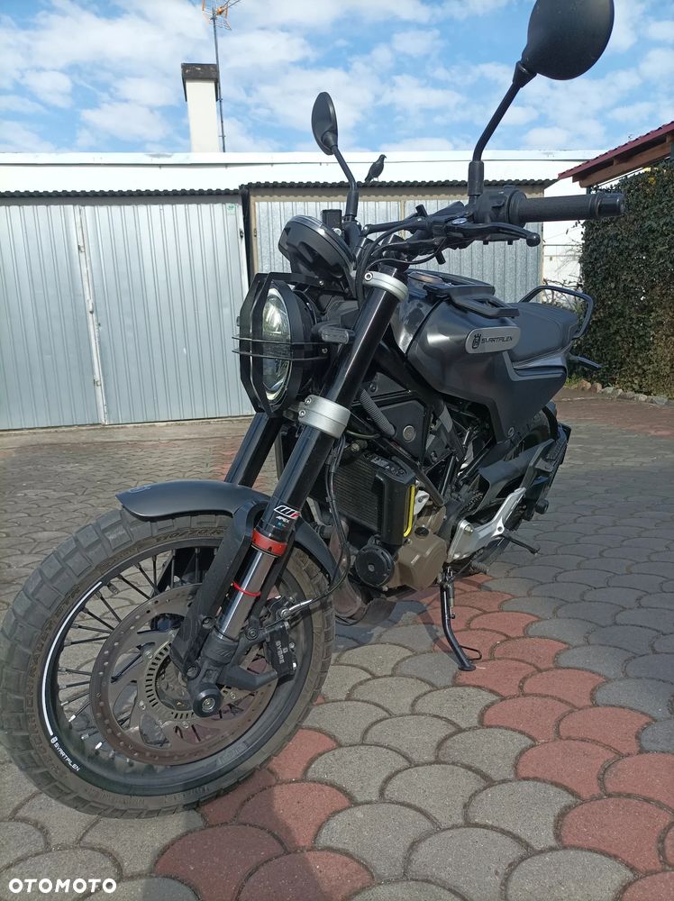 Husqvarna Svartpilen - 2