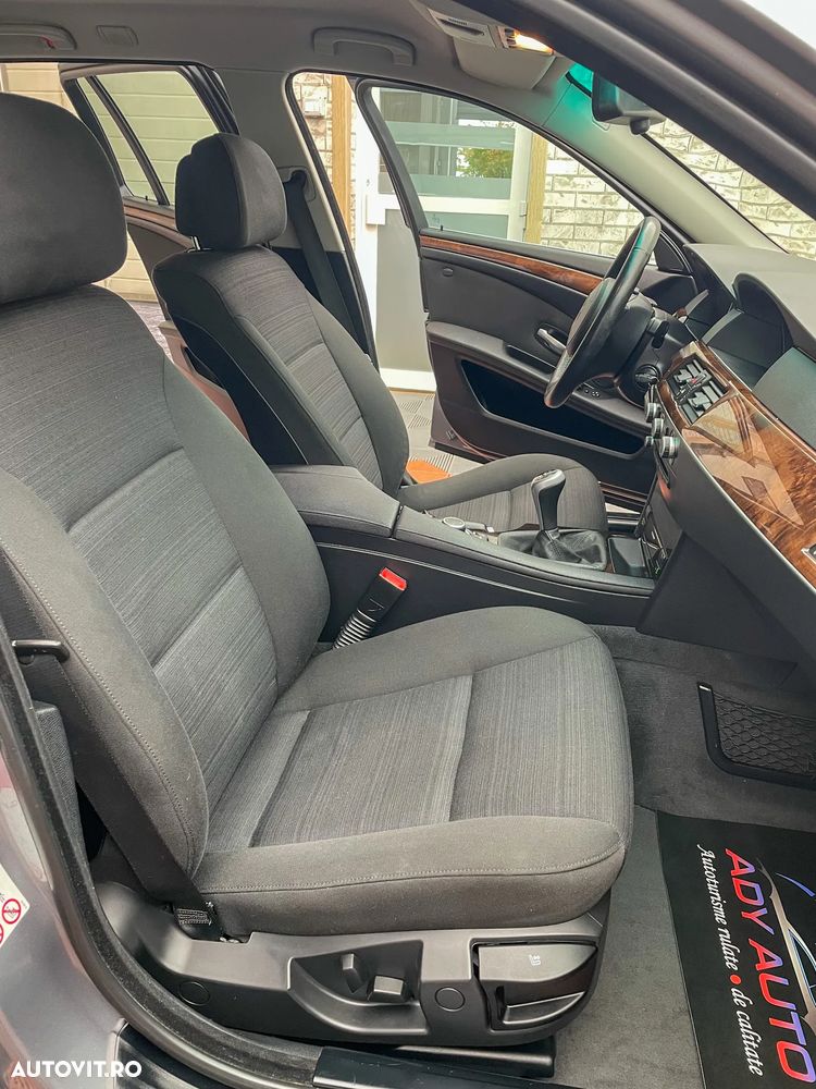 BMW Seria 5 520d Touring - 14
