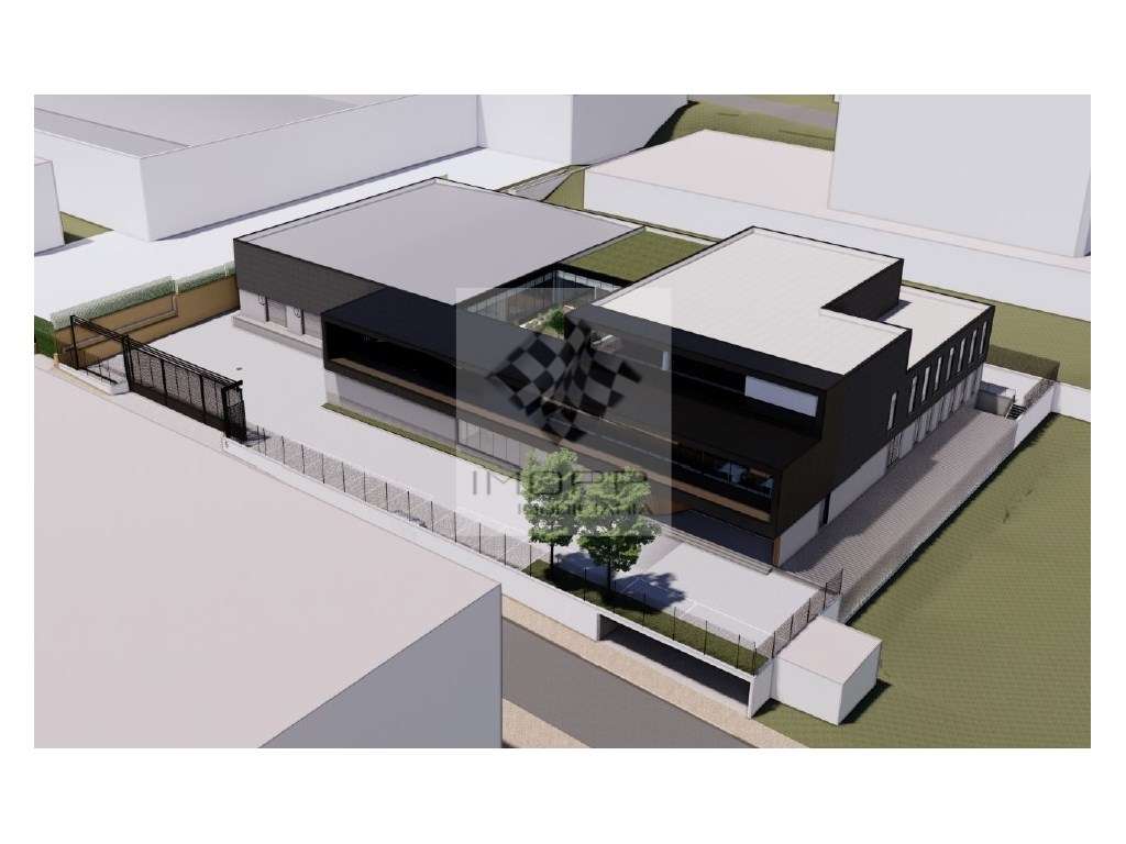 Armazém / Edifício 8.800m2 no Prior Velho - Grande imagem: 4/22