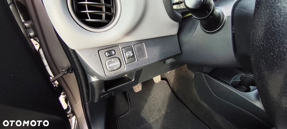 Toyota Yaris 1.4 D-4D Premium EU6 - 21