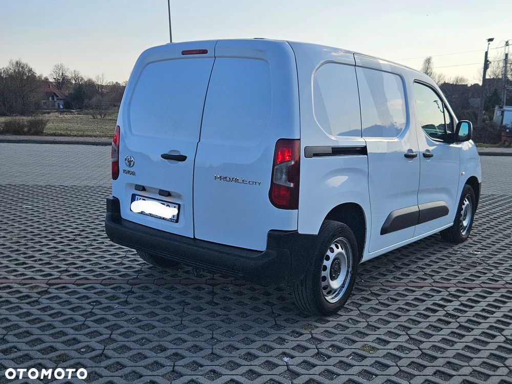 Toyota Proace City,  Salon Polska, 3 osobowy. - 5