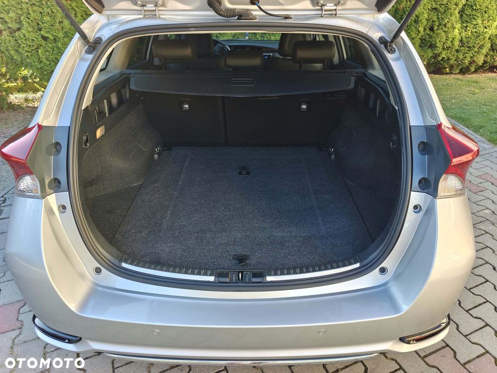 Toyota Auris - 17