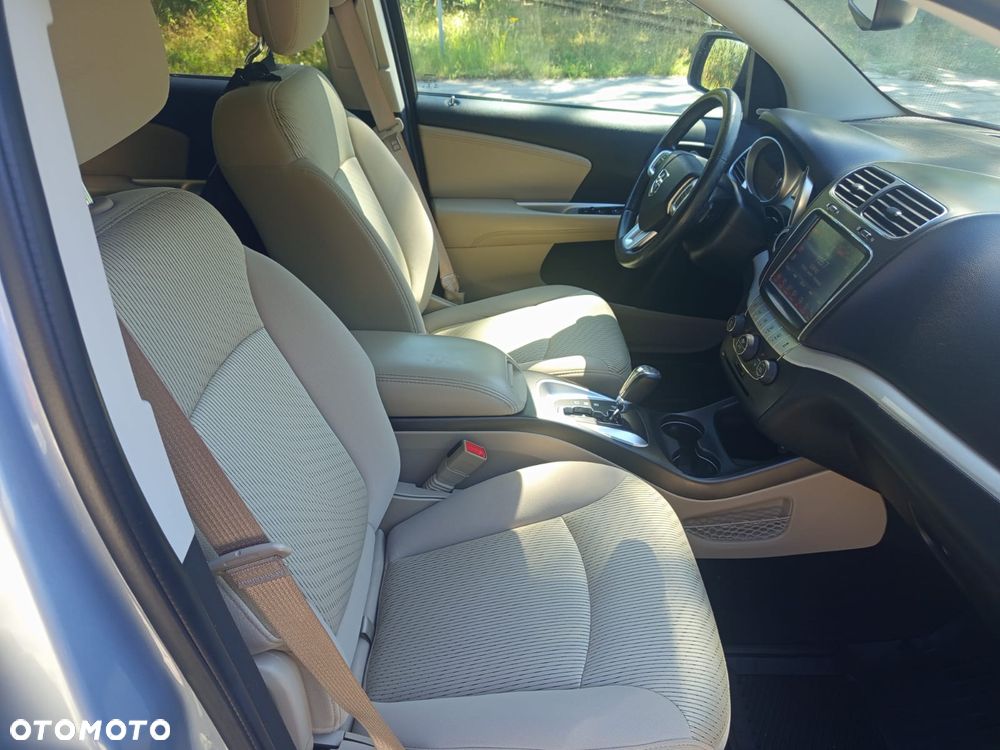 Dodge Journey - 33