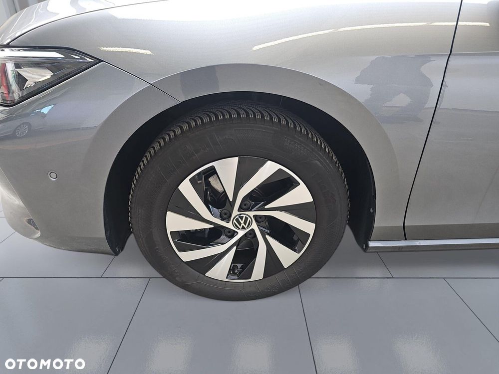 Volkswagen Passat - 35