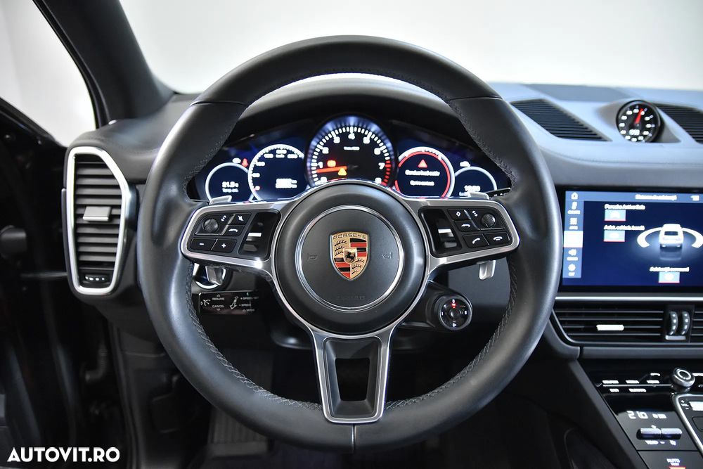 Porsche Cayenne - 18