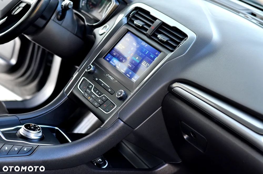 Ford Mondeo SW 2.0 TDCi S&S PowerShift-Aut Titanium - 25