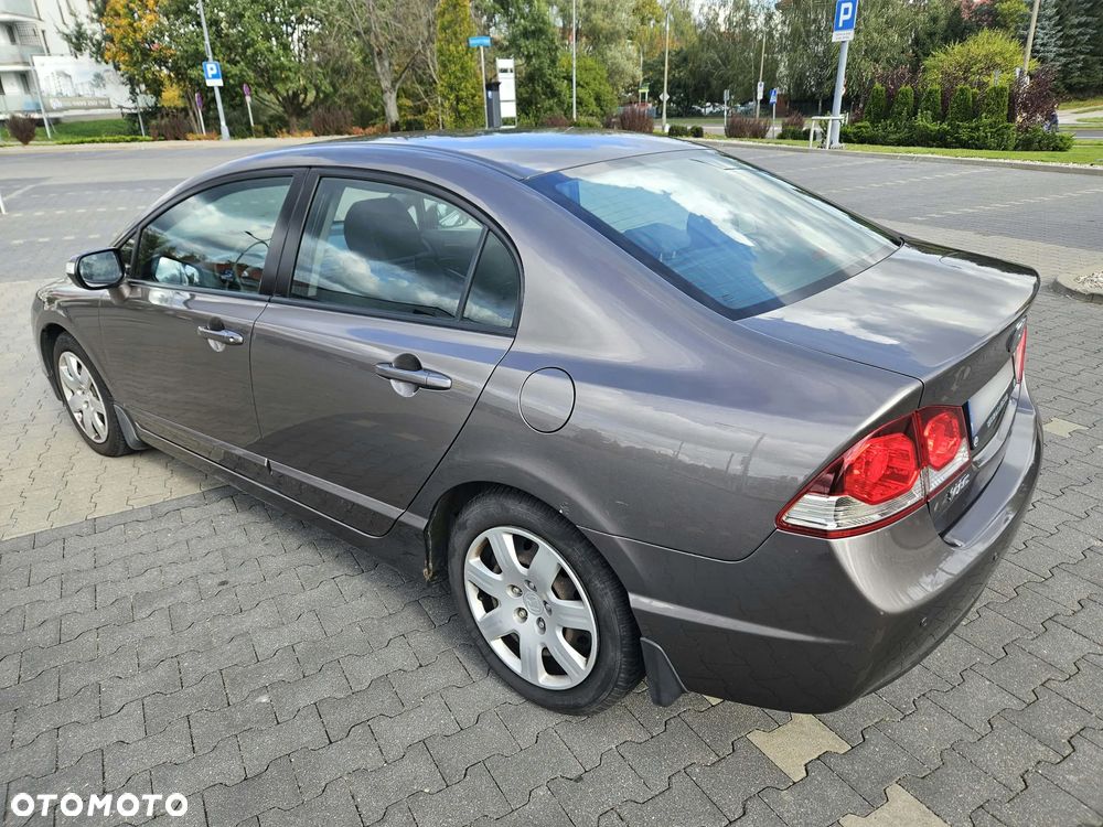 Honda Civic 2009 photo 2