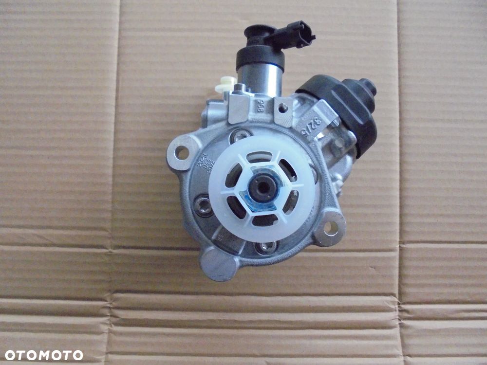 Iveco 3.0 OE 504342423 pompa wtryskowa 0445010512 nowa - 3