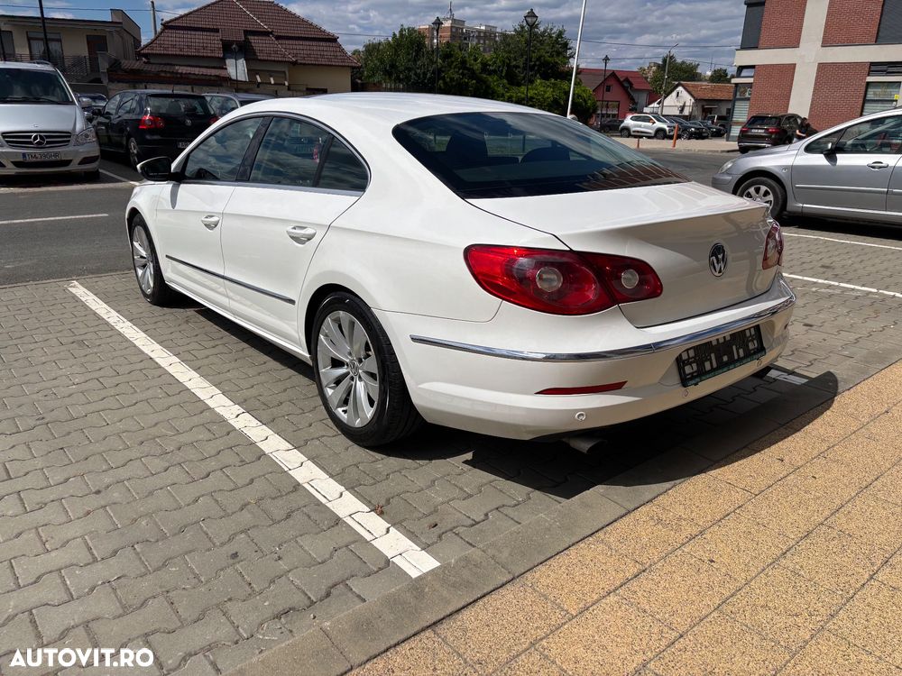 Volkswagen Passat - 8