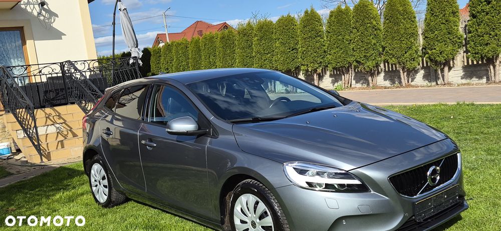 Volvo V40 T3 Momentum - 3