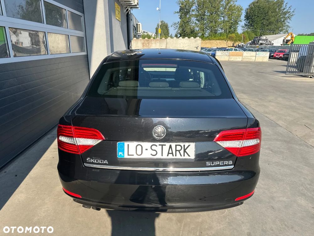 Skoda Superb 2.0 TDI Ambition - 8