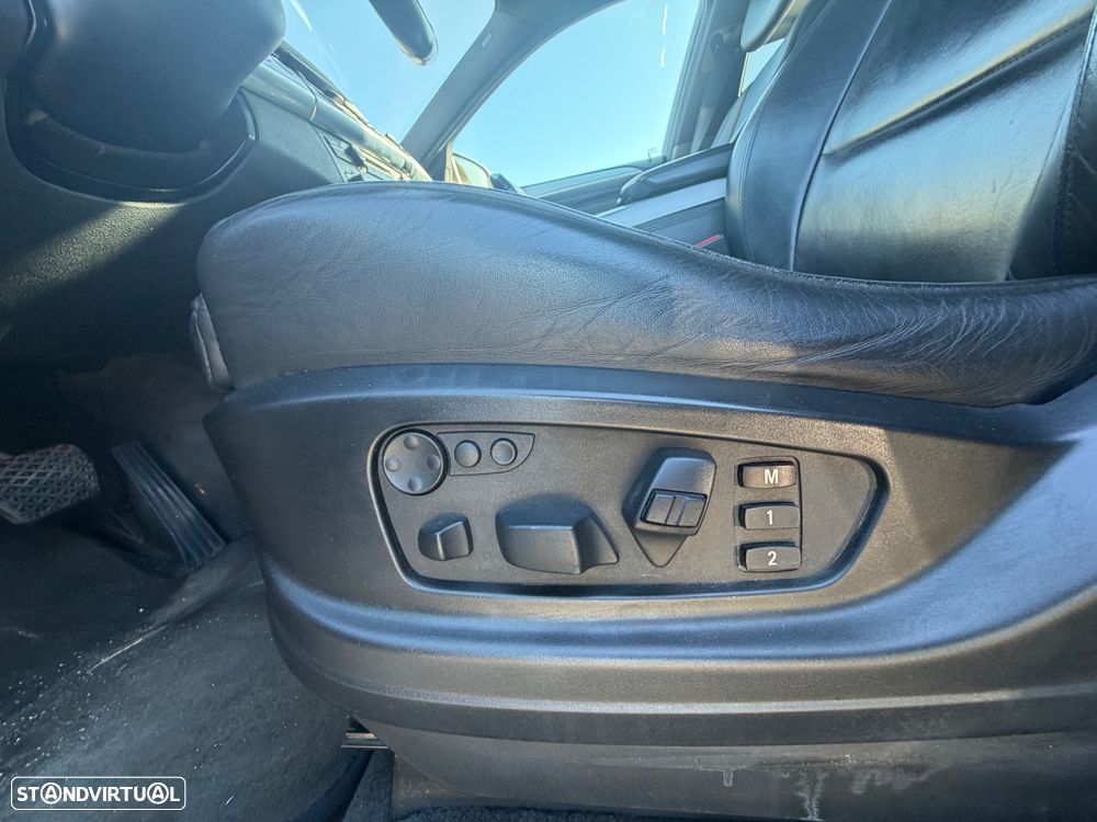 BMW X6 xDrive40d - 23