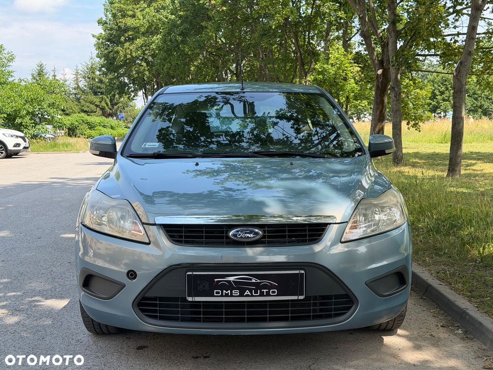 Ford Focus 1.6 Ambiente - 2