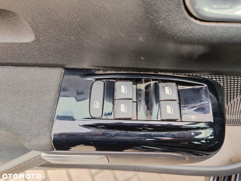 Citroën C3 1.2 PureTech Shine S&S - 16