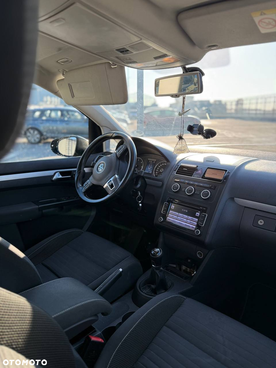 Volkswagen Touran - 4