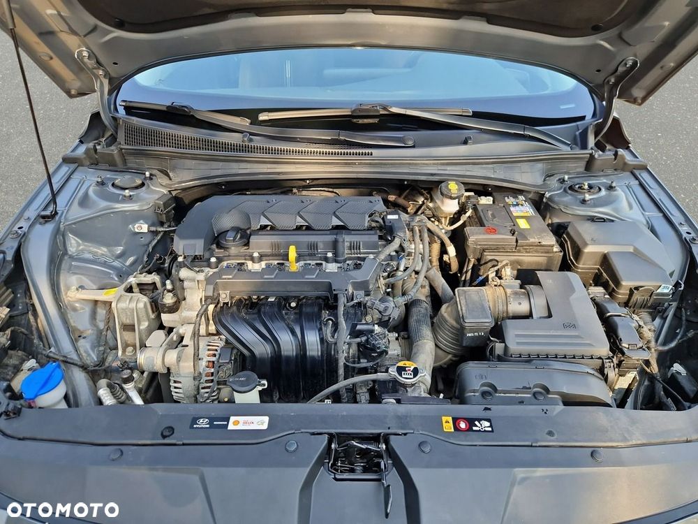Hyundai Elantra 2023
